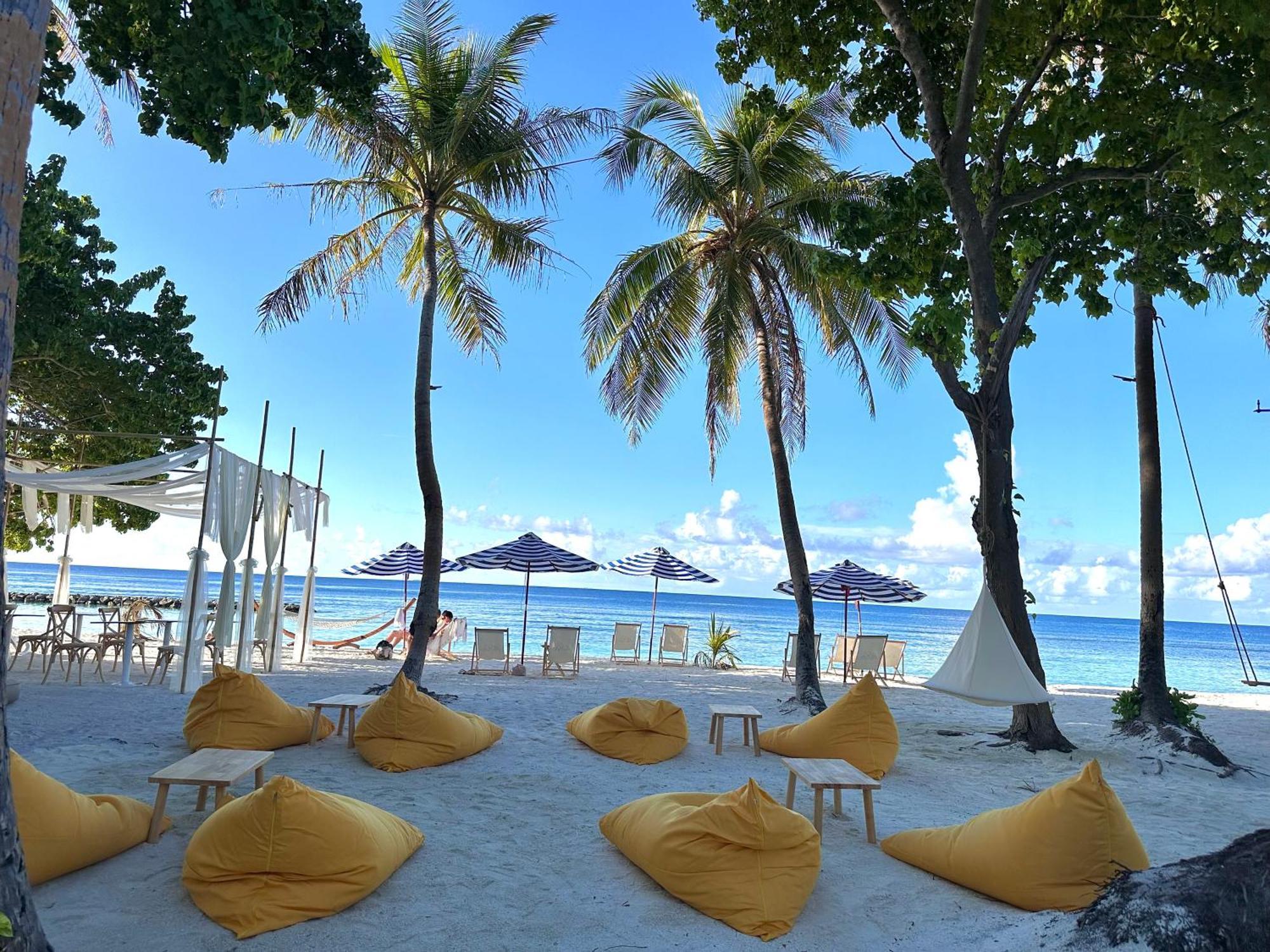 Galaxy Sunrise Sea View Hotel Fulidhoo Buitenkant foto