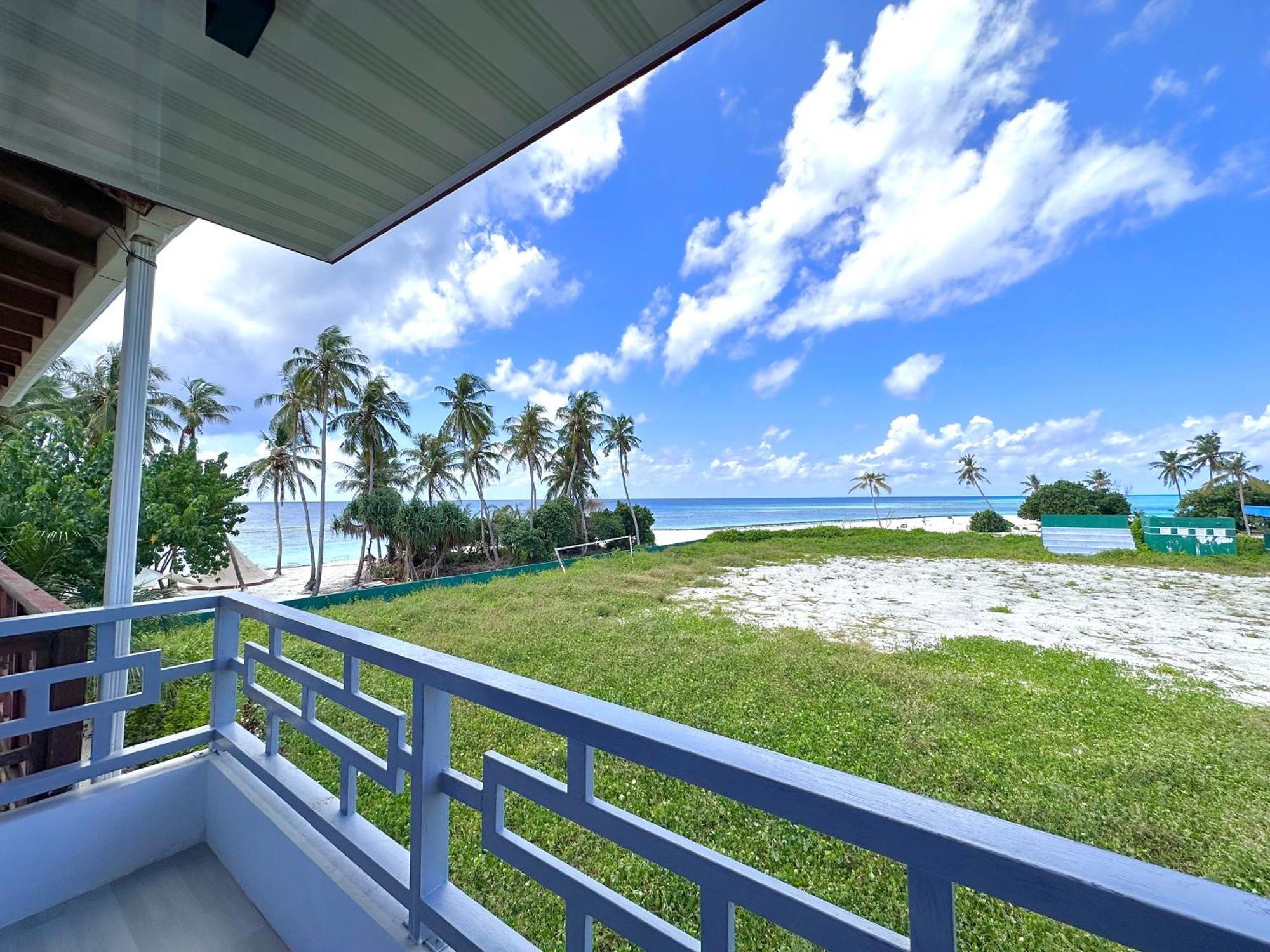 Galaxy Sunrise Sea View Hotel Fulidhoo Buitenkant foto
