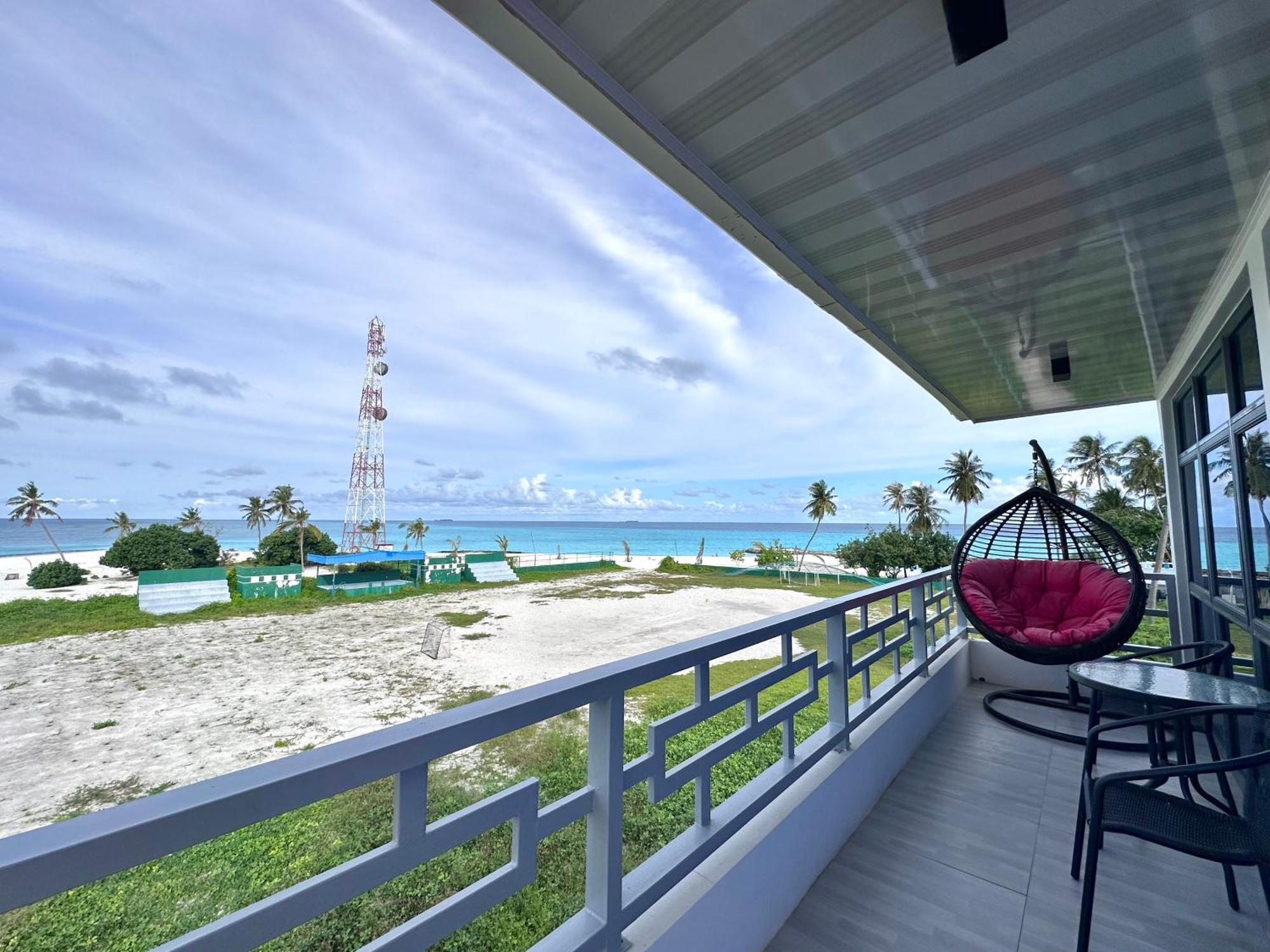 Galaxy Sunrise Sea View Hotel Fulidhoo Buitenkant foto