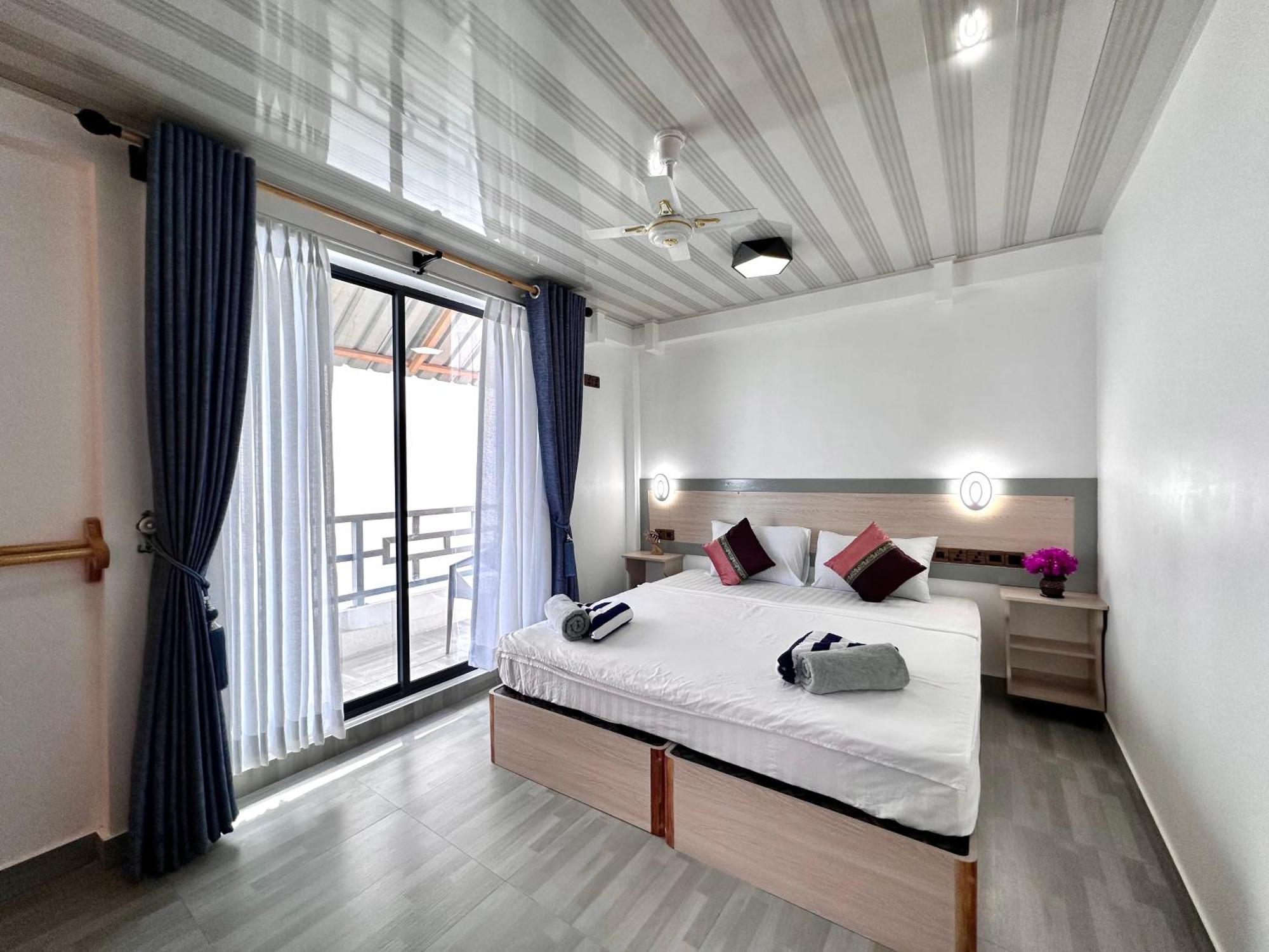 Galaxy Sunrise Sea View Hotel Fulidhoo Buitenkant foto